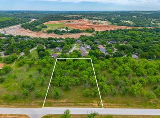 1000 E Landings Rd N, Granbury, TX 76049