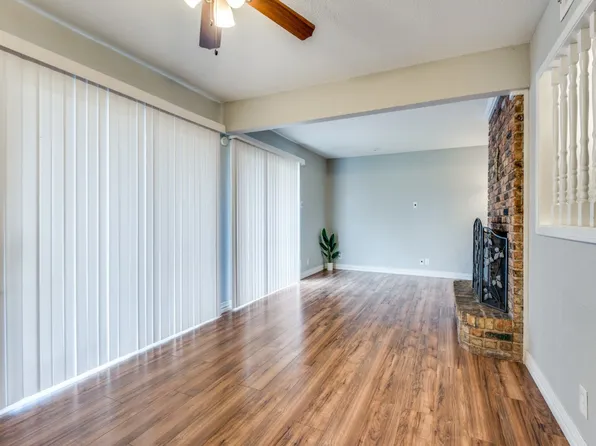 2109 Monteleon St, Grand Prairie, TX 75051