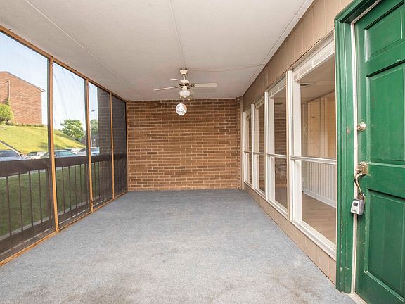 5th image of 182 Berlin Dr