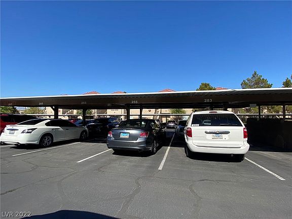 3rd image of 1901 Villa Palms Ct Unit 204