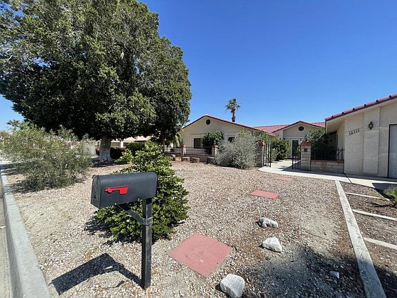 3rd image of 64315 Spyglass Ave