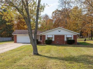 9112 Tanglewood Rd, Macedonia, OH 44056