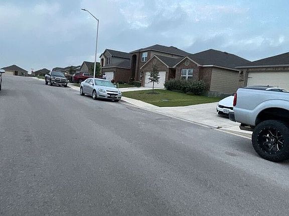 4th image of 3300 Ridge Pl