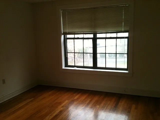 2 bed, 1000 sqft, $1,000 — Photo 3