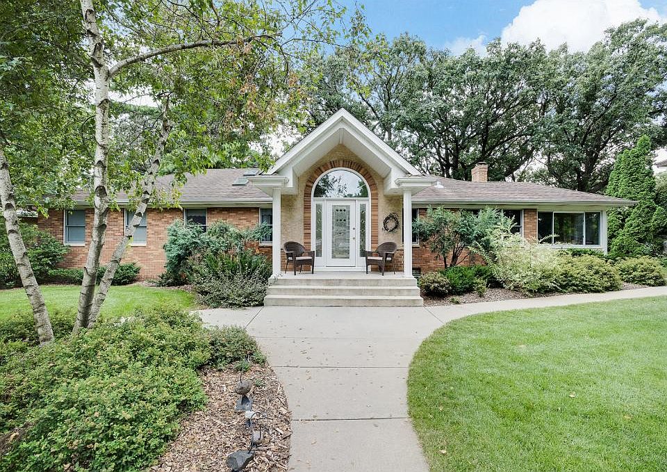 1st image of 1524 Dora Ln