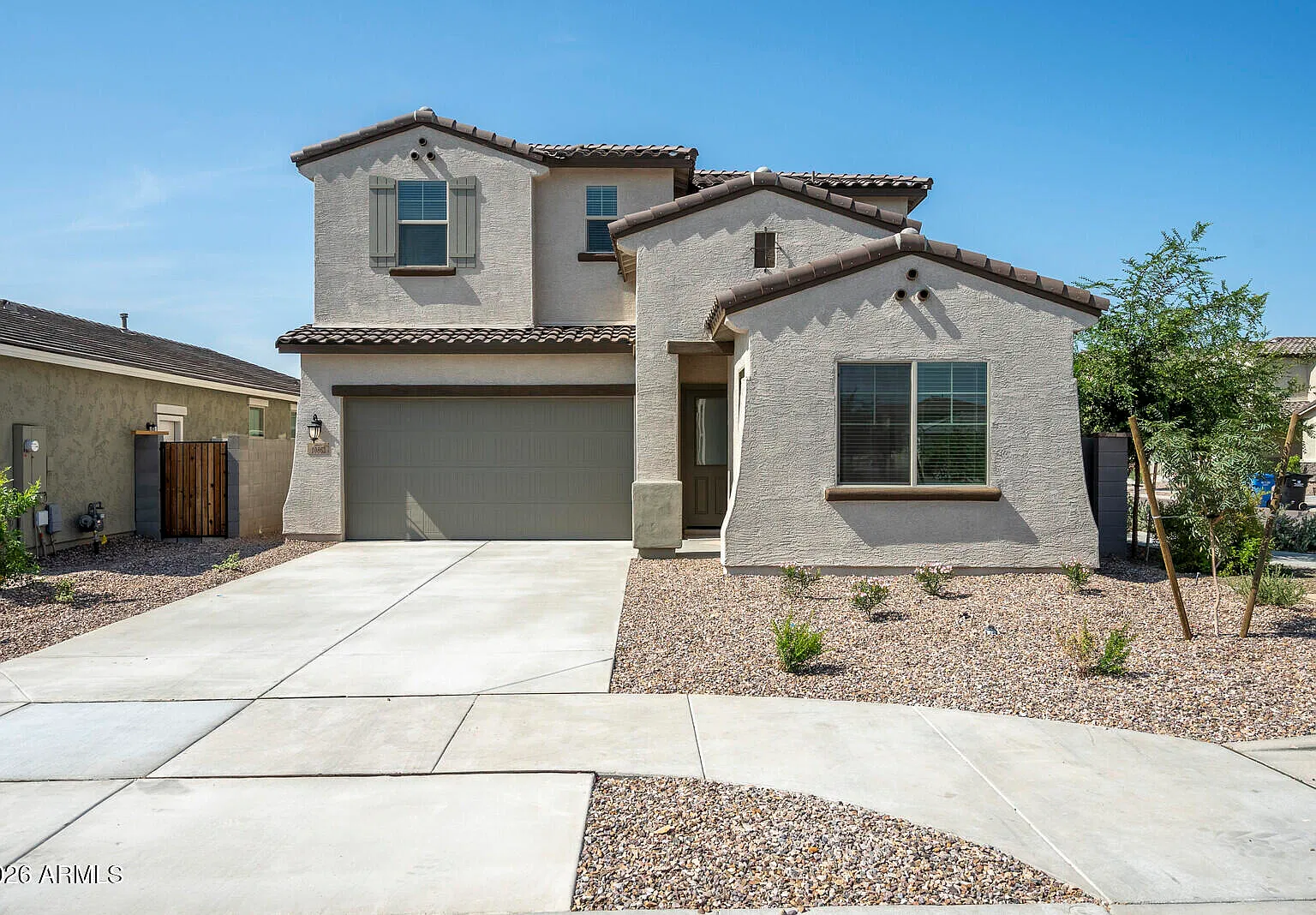 4 bed, 3.0 bath, 2561 sqft, $2,700 — Photo 1
