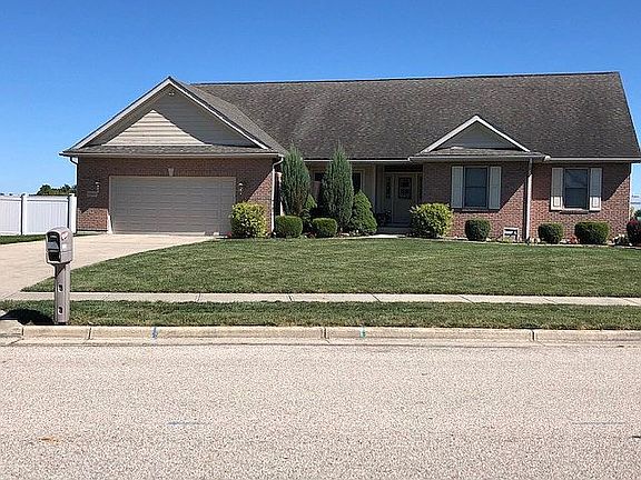 2nd image of 2835 Parkwood Dr