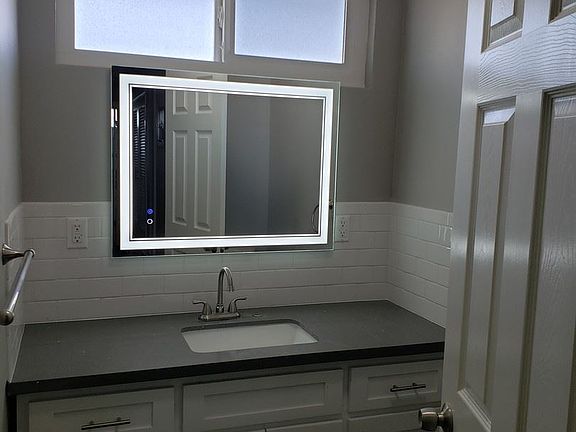 5th image of 7029 Stafford Ave APT C