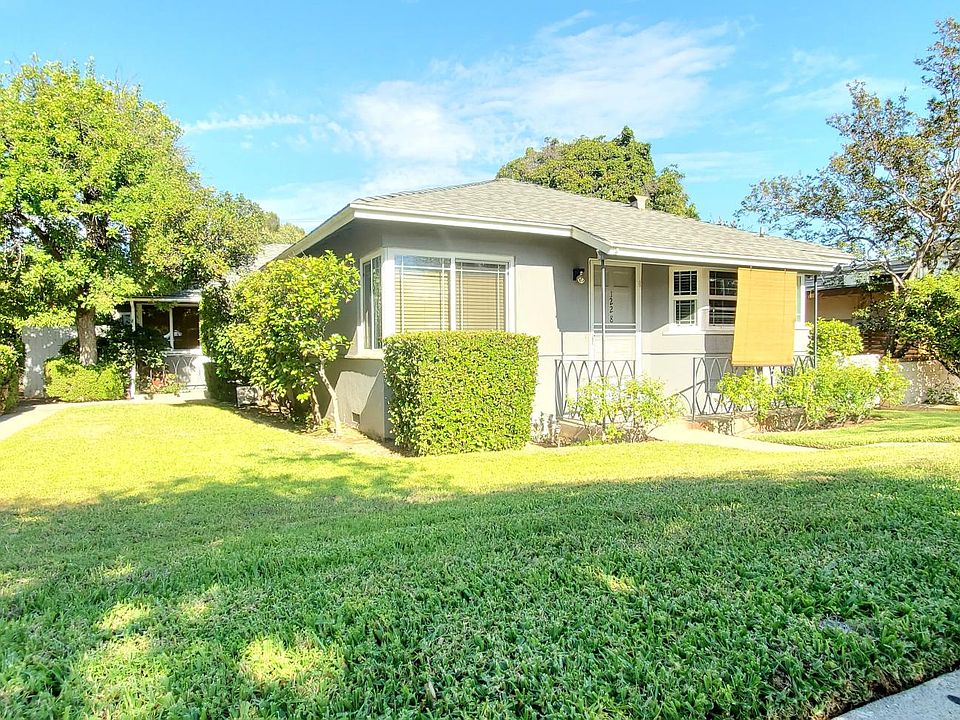 1st image of 1228 N Altadena Dr