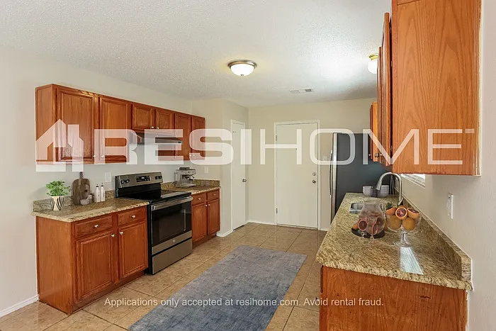7304 Buford Dr — Photo 3