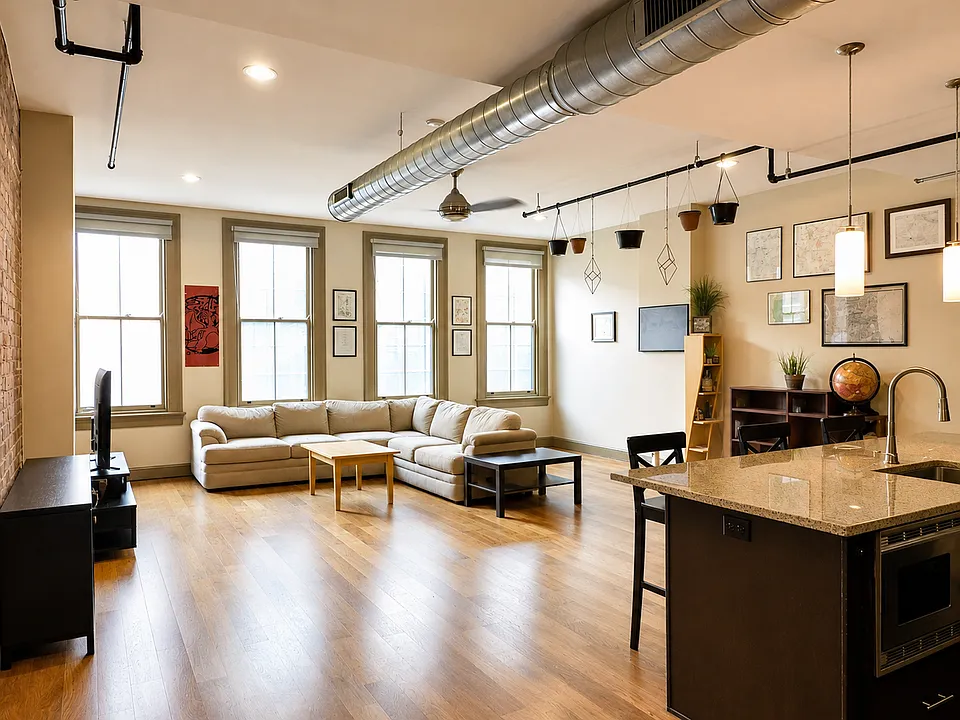 641 Walnut St Apartments