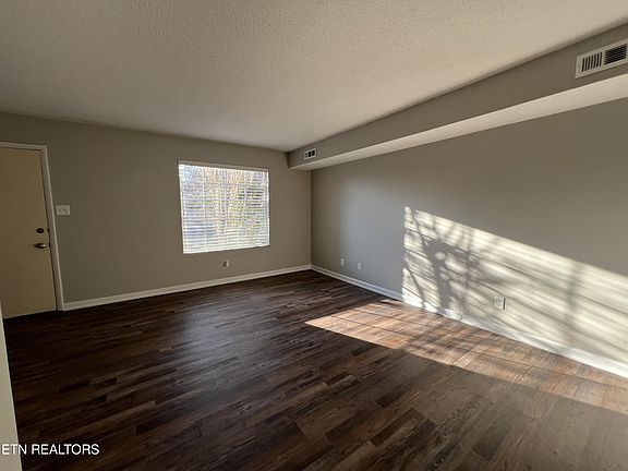 3rd image of 7914 Gleason Dr APT 1052