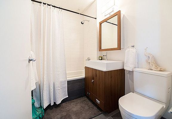 4th image of 500 Sterling Pl APT 4K