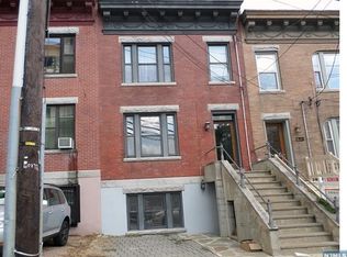 23 Russell Ave, Edgewater, NJ 07020