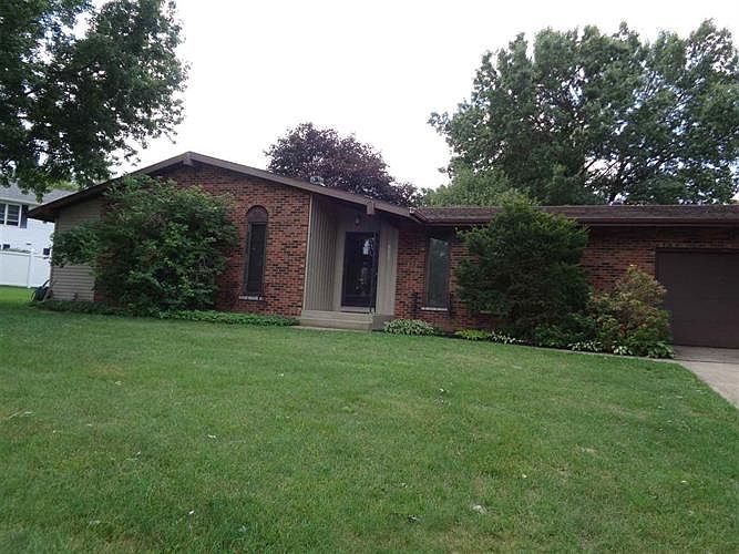 1st image of 18244 Crownhill Dr