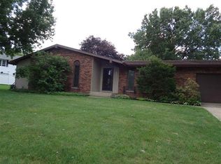 18244 Crownhill Dr, South Bend, IN 46637