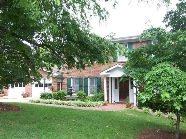 885 Beverly Cres, Lenoir, NC 28645