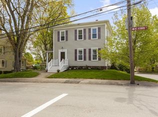28 Mount Vernon St, Reading, MA 01867