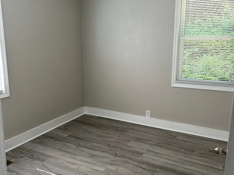 235 McMakin Dr #A — Photo 10