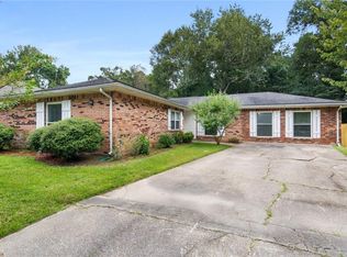 1027 Saint Peter St, Slidell, LA 70460