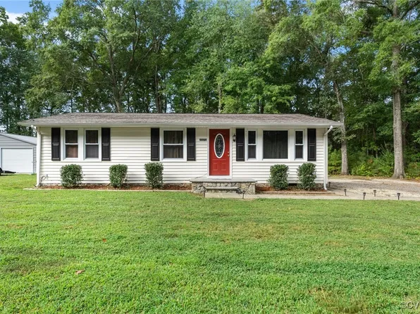 25170 Oxford Rd, Ruther Glen, VA 22546