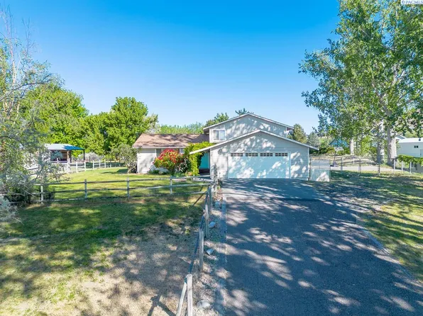 101204 E Clover Rd, Kennewick, WA 99338