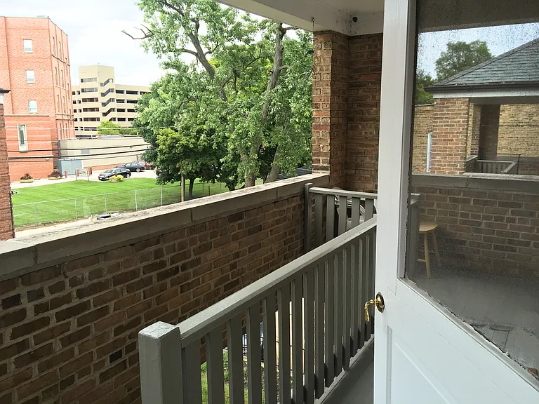 839 Mulford St #2 — Photo 13