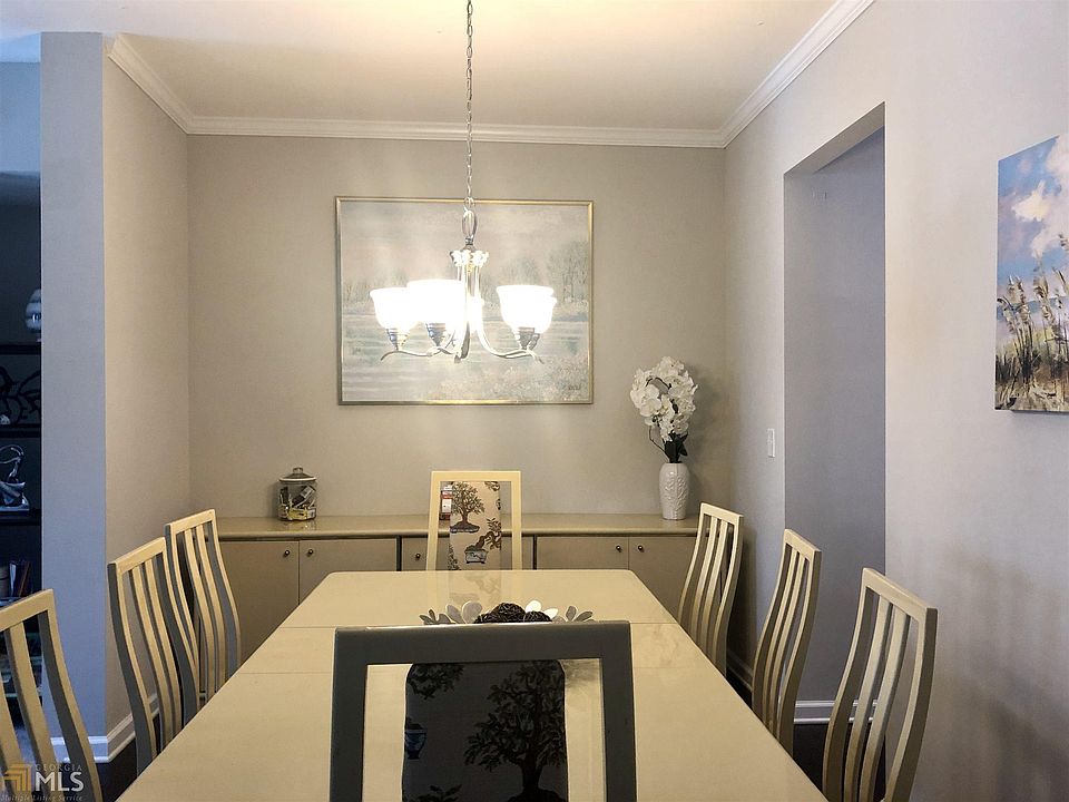 2nd image of 372 Williamson St SE #29