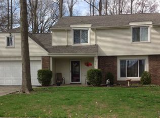 6321 Dumont Dr, Fort Wayne, IN 46815