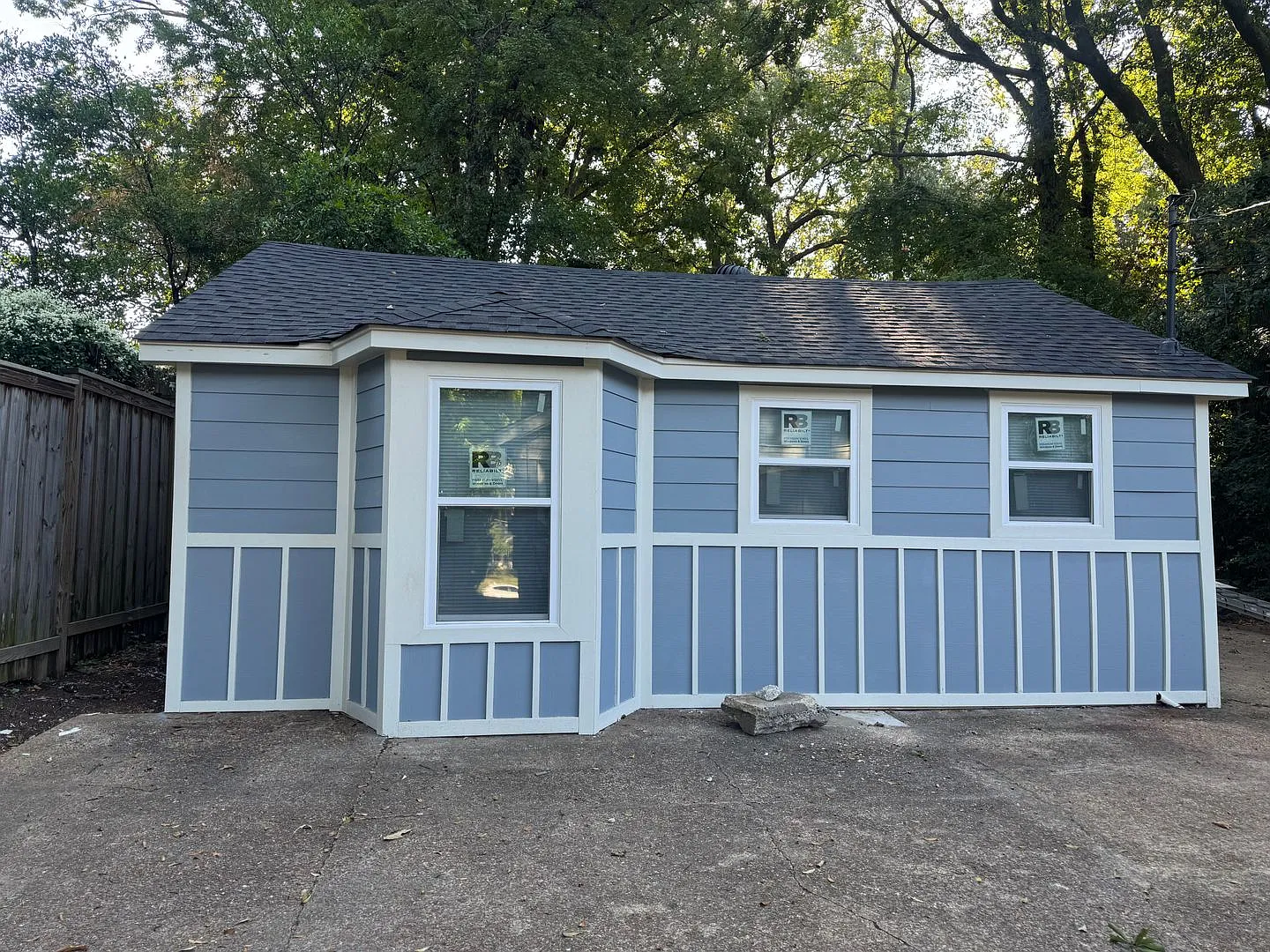 282 Hawthorne St — Photo 1