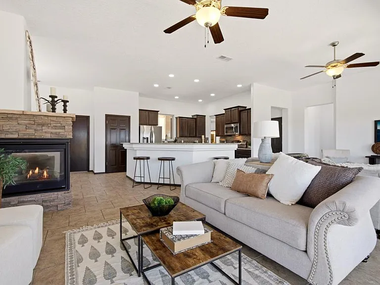 6102 Pecos Trail Dr NE — Photo 7