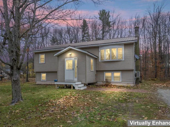 33 Lavoie St, Jay, ME 04239