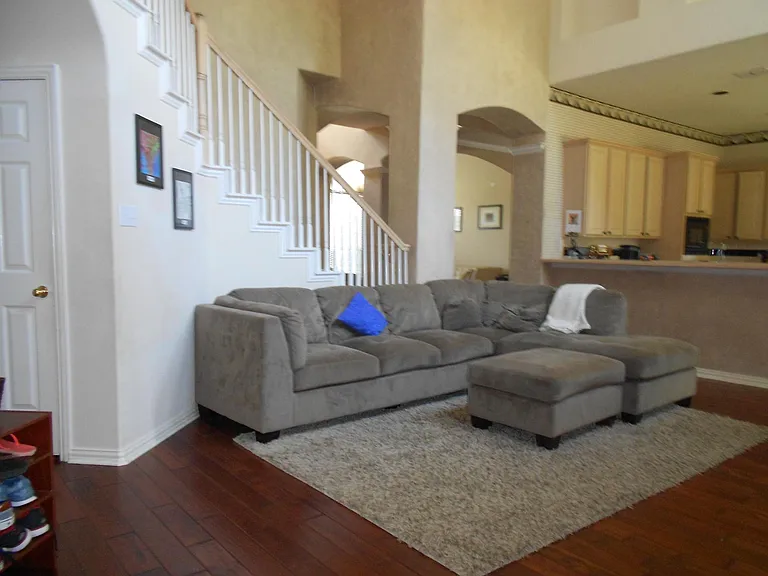 317 Sycamore Dr — Photo 8