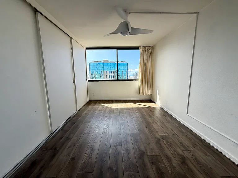 1255 Nuuanu Ave #E3203 — Photo 12