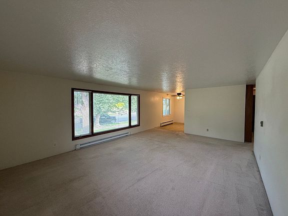 5th image of 2825 5th Ave APT 3