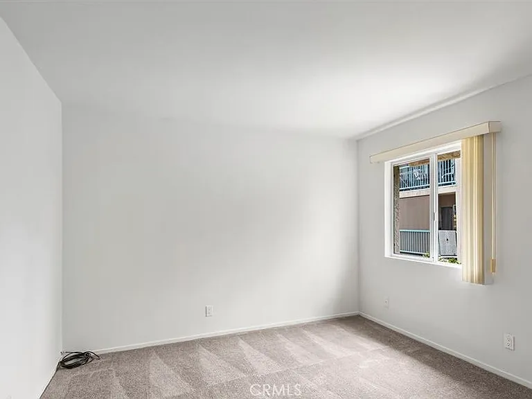 18307 Burbank Blvd #68 — Photo 14