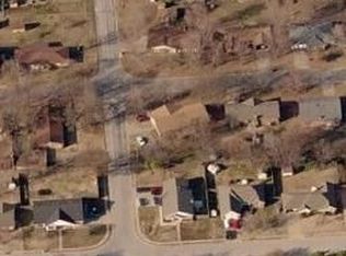 914 W Callahan Dr, Rogers, AR 72758