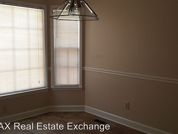 5th image of 4917 Pinedale Blvd