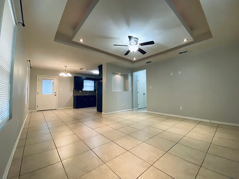 407 Baltic Ave #4 — Photo 13