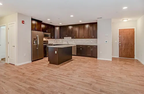 744 Westfield Ave #204 Photo 1