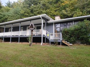 143 Leon Barron Rd, Sylva, NC 28779