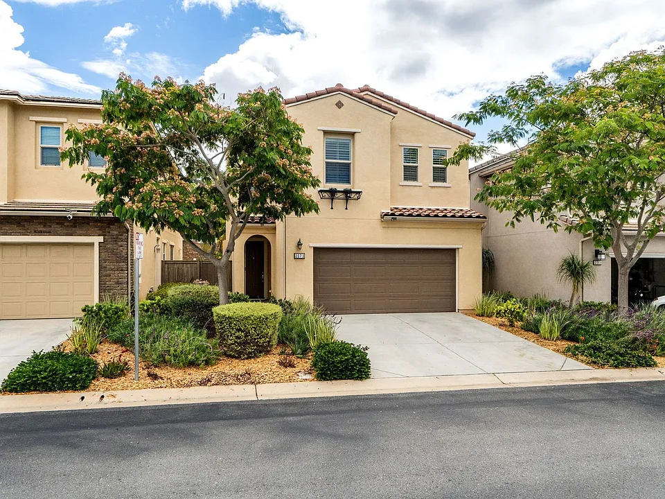 2073 White Alder Ln