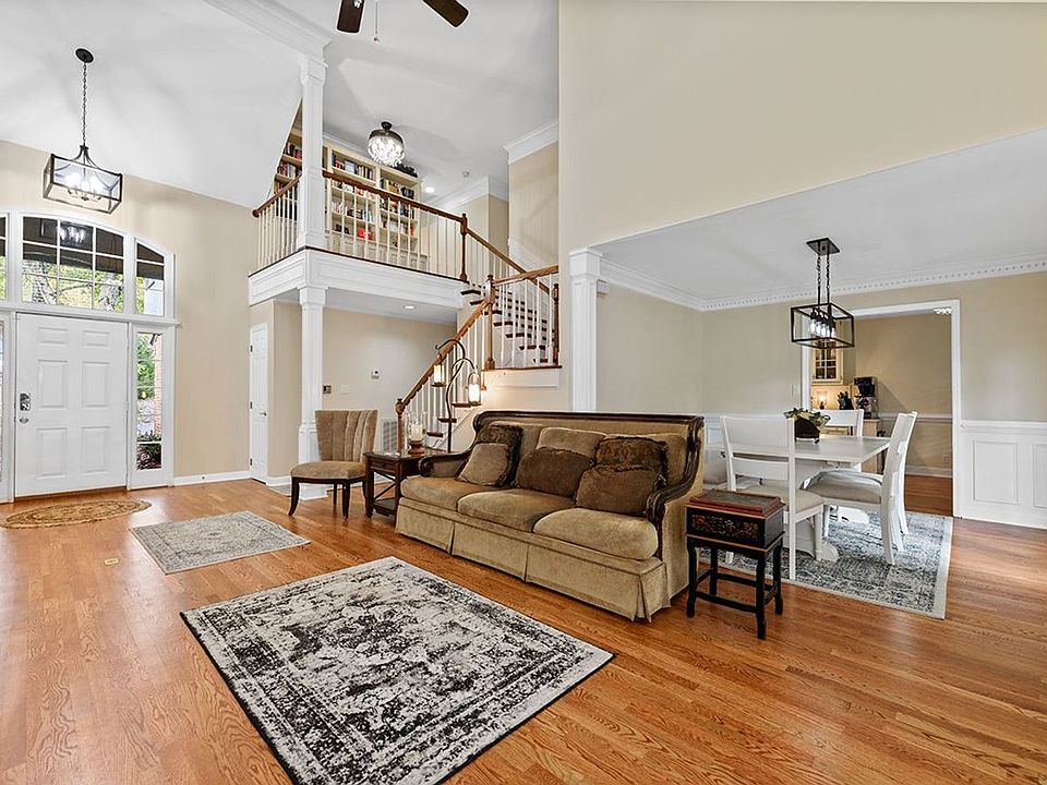 1st image of 934 Ethans Glen Dr