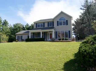 4214 Oakdale Ct, Guilderland, NY 12084
