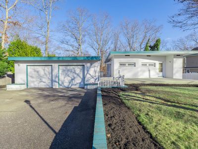 65 Corchaug Trail, Ridge, NY, 11961