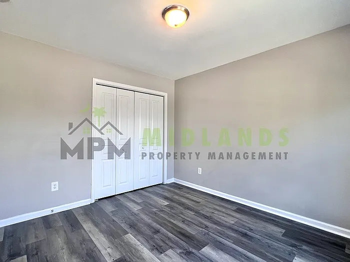 464 Edenhall Dr — Photo 49