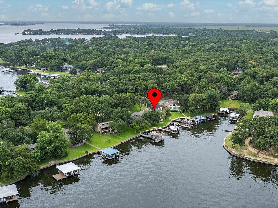 1st image of 301 Northshore