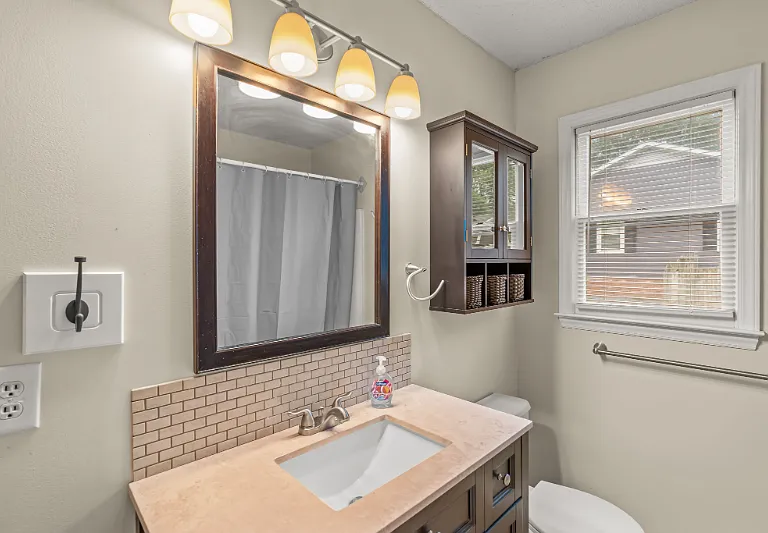318 W Dalton Rd — Photo 10