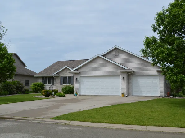 993 Crocus Ln, Appleton, WI 54915