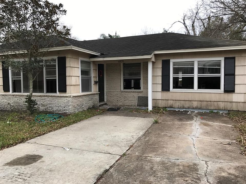 2nd image of 4531 Holly St